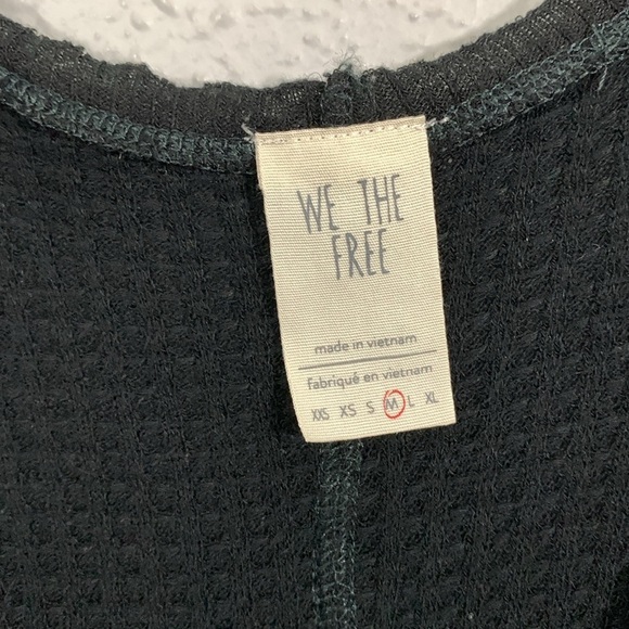 Free People Catalina Thermal Top Black Ling Sleeve     size M - Picture 5 of 15